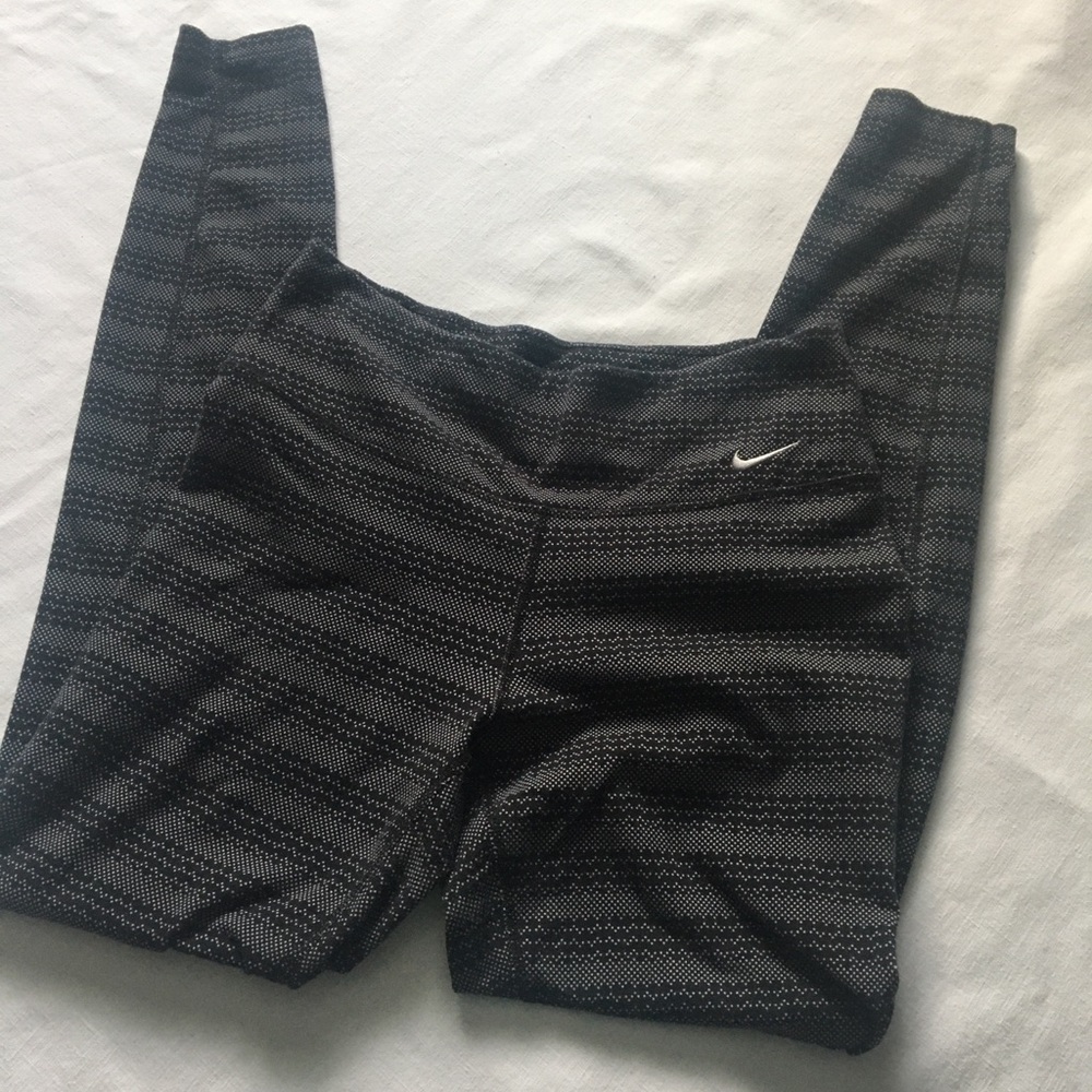 Nike Dri-FIT Workout Leggings (Ankle Length)